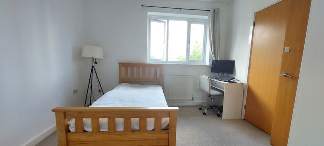 En-suite Double Room 5min to Salford Metrolink  Main Photo