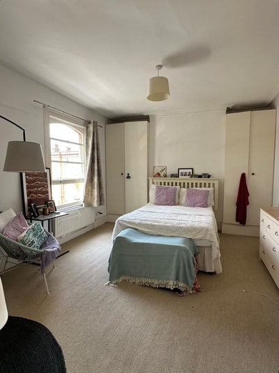Large Double Bedroom - Kennington  Main Photo