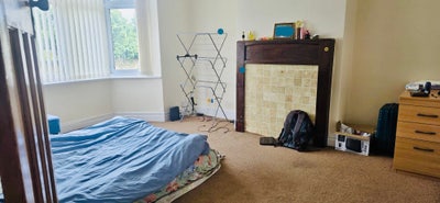 Spacious Room Available from 10 August Main Photo