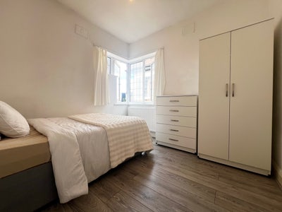  Double Room in Manor House  Main Photo