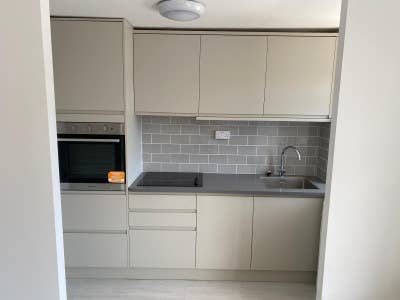 Bright & Spacious 1-Bedroom Flat to Rent SE28 Main Photo