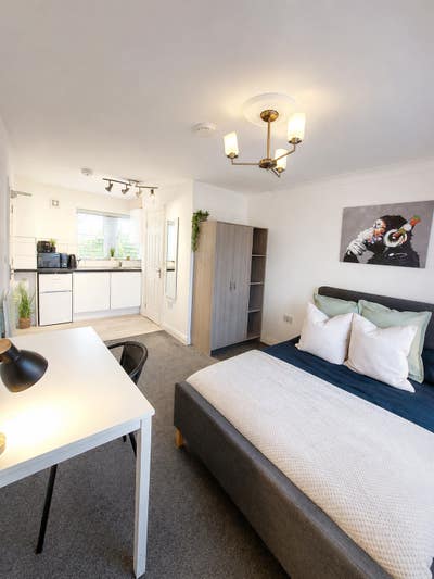 Spacious Ensuite Studio Room – Sugar Way Main Photo