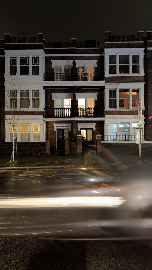 Master Bedroom｜1 Min to Piccadilly & District line Main Photo