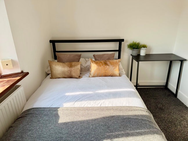 🔑Double Room with Nil Deposit Scheme - Woodford Main Photo