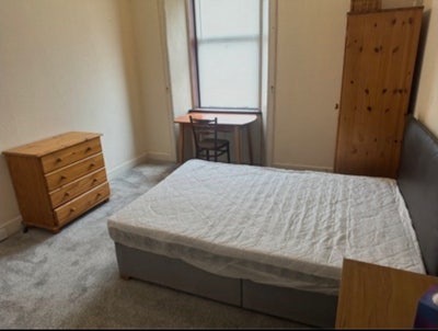 Student And Professional  Rooms Town Centre  Main Photo