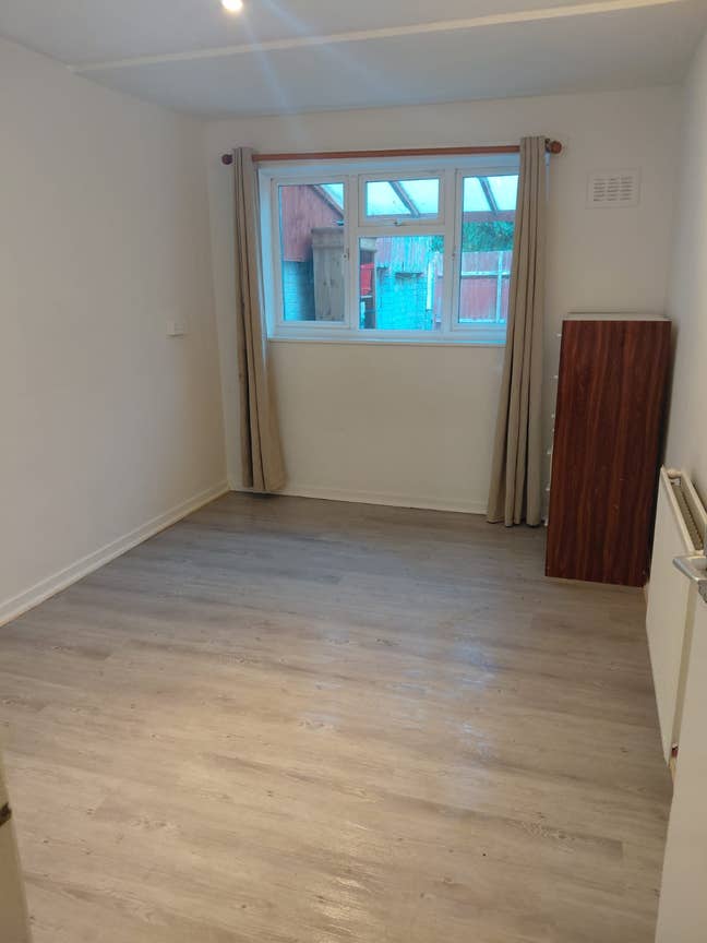 Bright Double Room – 1 Minute from Anerley Station Main Photo