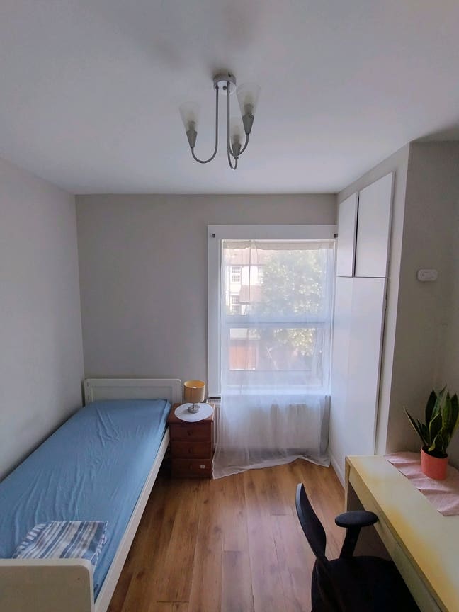 Double room to rent in a quiet house Main Photo