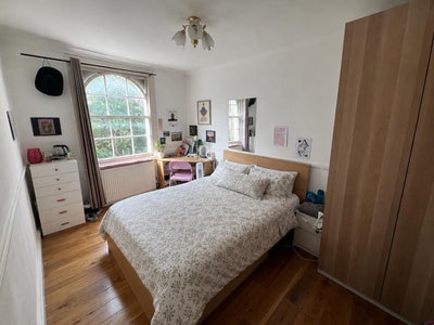Lovely Room in Islington Main Photo
