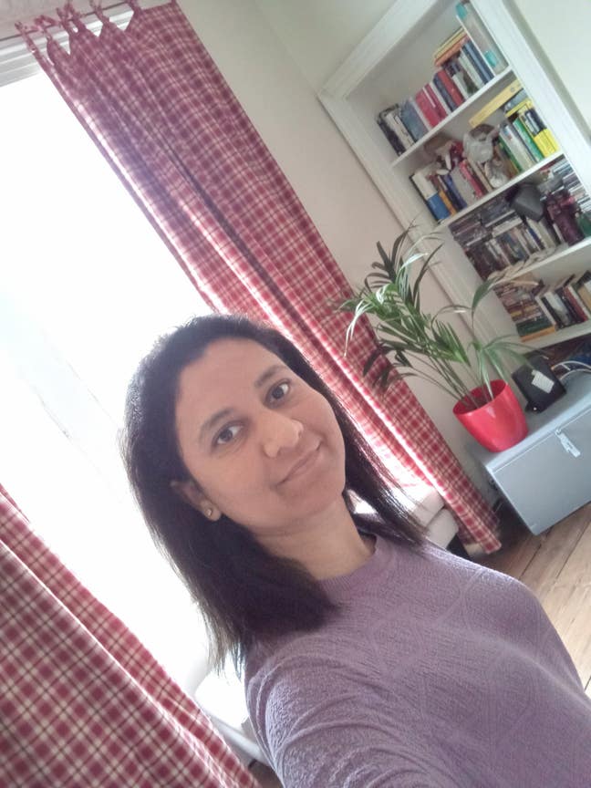 I am a professional female aged 35. I am look... Main Photo