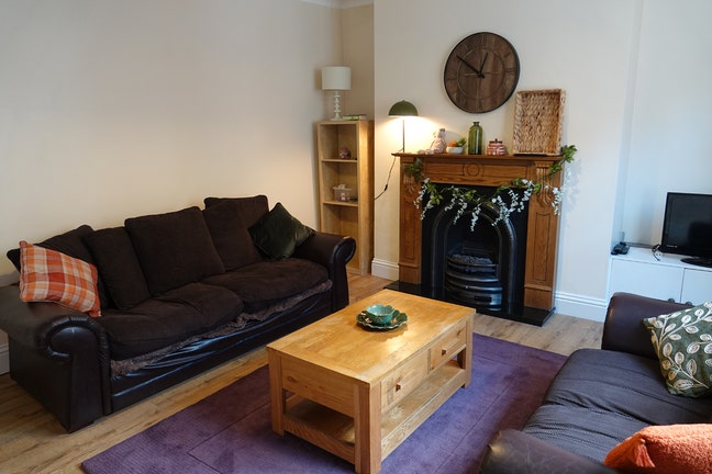 Lovely 3 bedroomed house for summer/short term let Main Photo