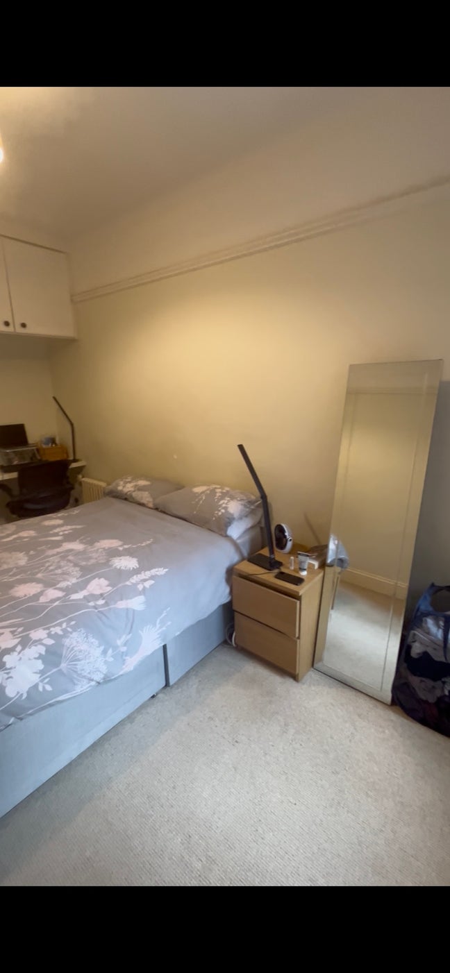 Double room available in Ealing (needed asap) Main Photo