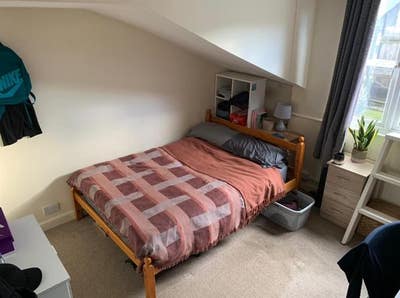 Spacious Double Room - 1 Min from Camden Road Main Photo