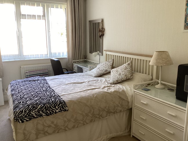 Comfortable room for rent Main Photo