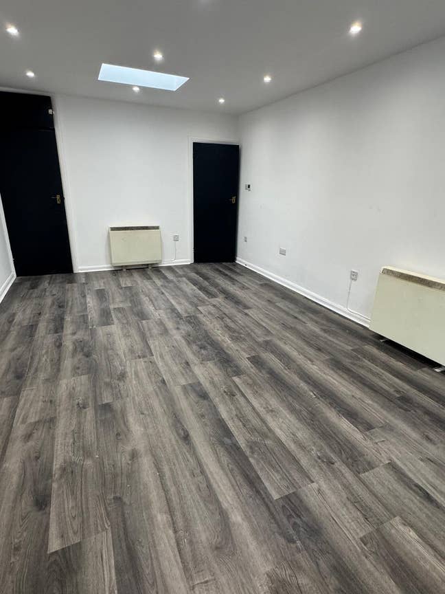 1-Bedroom Unfurnished Flat Available- LU6 1TA  Main Photo