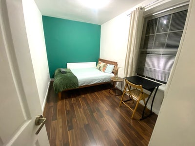 5 Mins to Elephant & Castle Furnished & Bills inc Main Photo