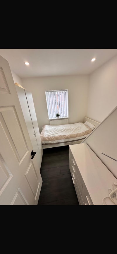 Single bedroom for professional Ng17 Main Photo