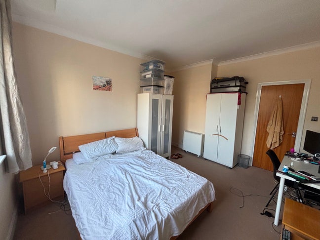 Room Available - 2 Bed/2 Bath in Waterloo Main Photo