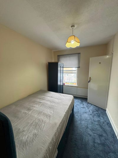 Room to rent  Main Photo