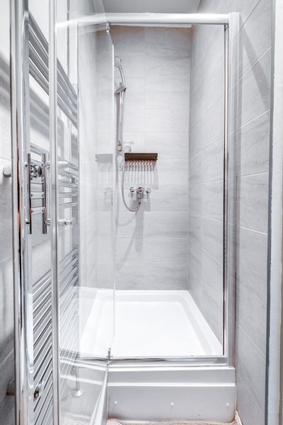 Luxury Rooms Available - Bearwood (B675DG) Main Photo