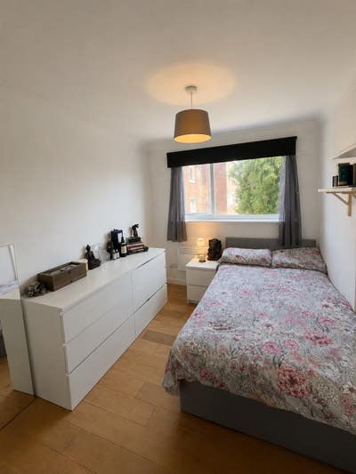 Double Room Near Chingford Station Main Photo
