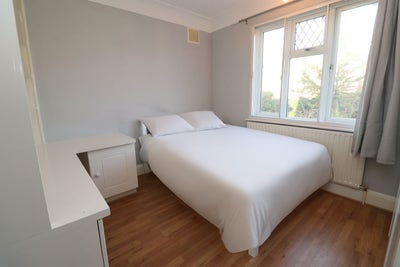 🏡 En-Suite + Double Room | 2 Mins to Boston Manor Main Photo
