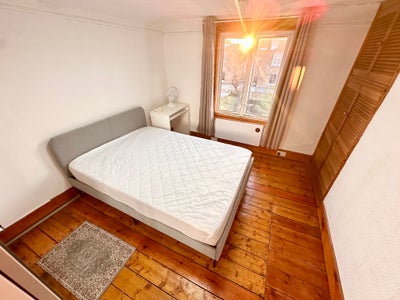 Amazing Rooms Available Now in Prime Parsons Green Main Photo