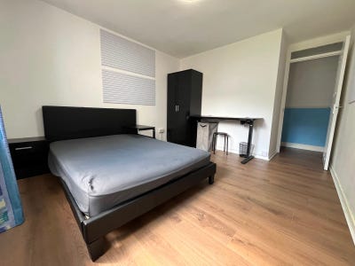 Modern & Bright Double Room for Rent- G14 0SN Main Photo