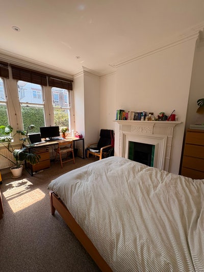 Double Room Available!  Main Photo