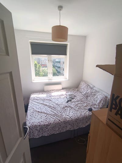 Room in Bethnal Green 18th July to 10th August Main Photo