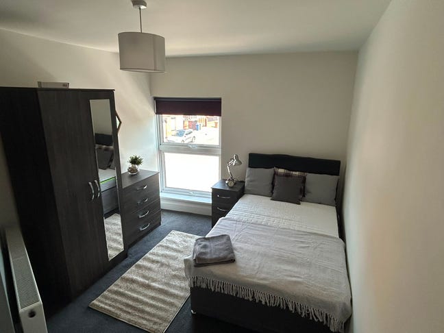 Room in Shared House, Alexandra Road, Ashton, OL6 Main Photo