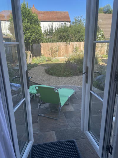 Beautiful Garden View Double Room – Mon - Fri. Main Photo