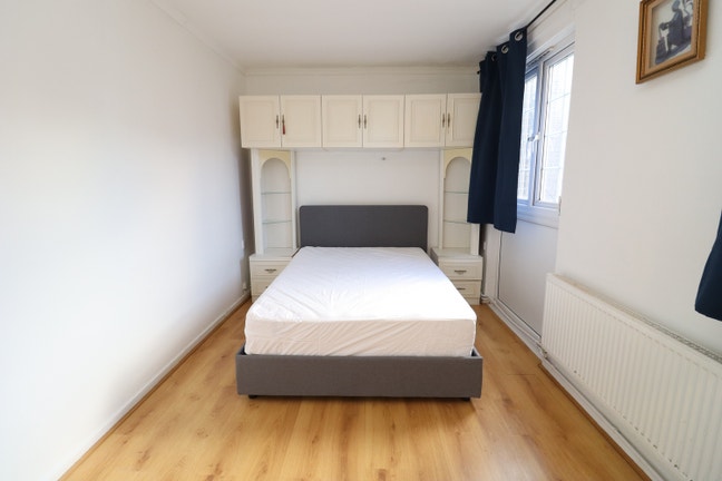 2 Rooms Near Aldgate - Tube Walking Distance! Main Photo