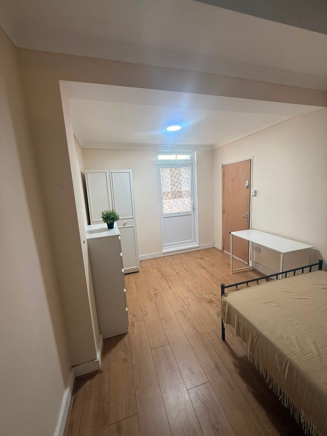 Double Room for 2 with Garden Access @@ Main Photo