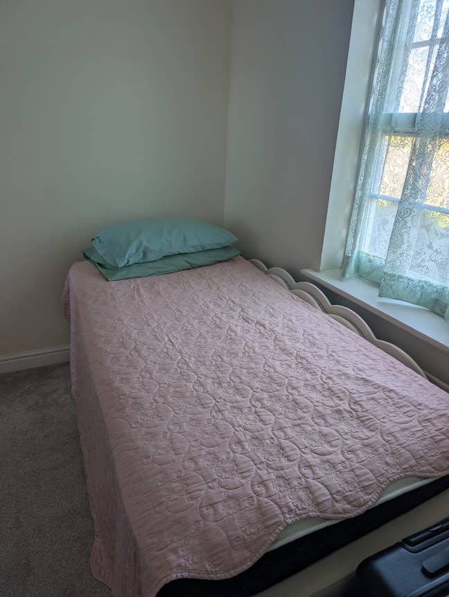 Fully Furnished Single Room Available – CM1 6ED Main Photo