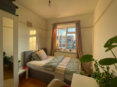 Bright & Cozy Double Room in a Gorgeous Home💫 Main Photo