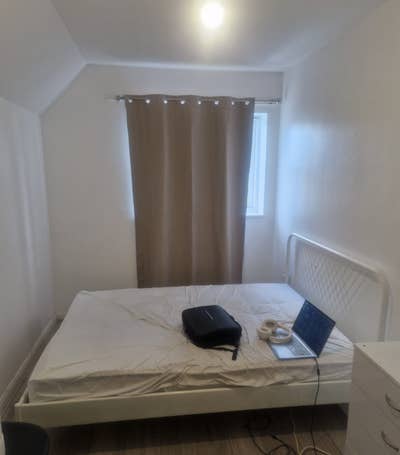 A cozy bedroom  Main Photo
