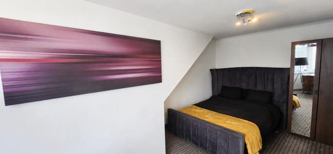 Fully Furnished Double Room  Bills Included  Main Photo