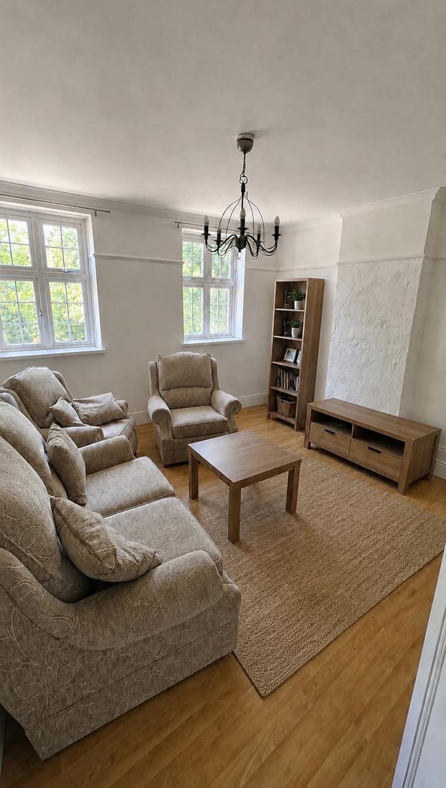 Entire 3-Bedroom Flat for Rent - (Not a HMO) Main Photo