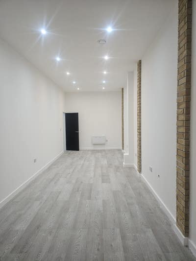 Studio flat with separate  kitchen  in Shoreditch  Main Photo