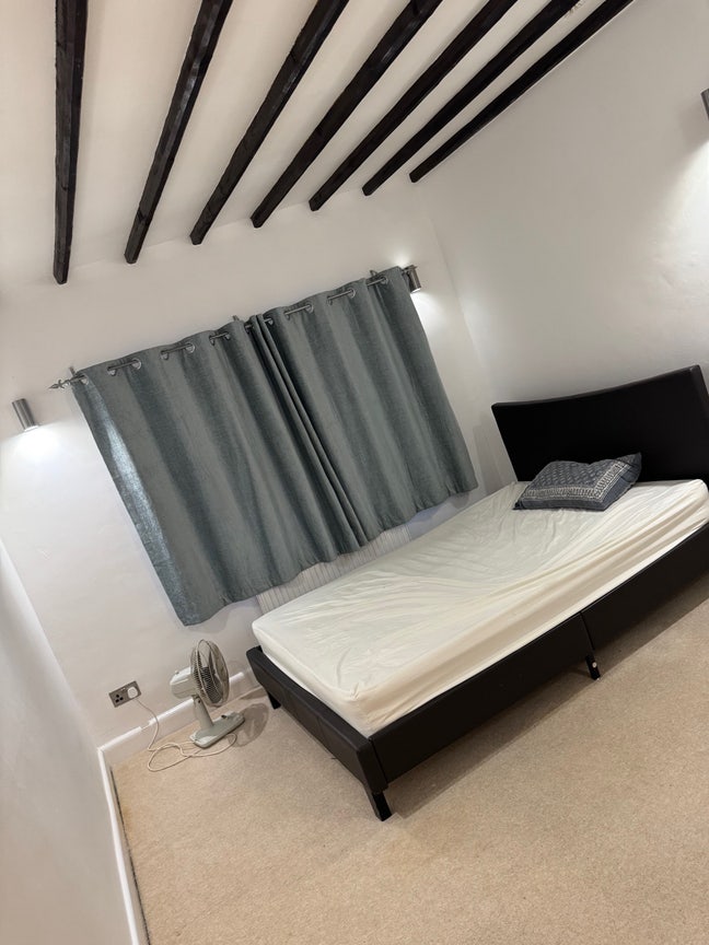 Double room Available in market place  Main Photo