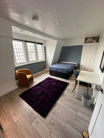 🏡 Spacious Double Room with Private Roof Terrace  Main Photo
