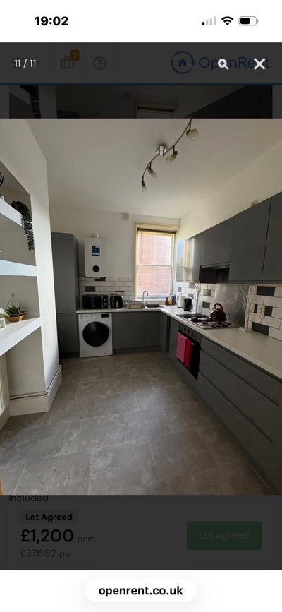 Double room in spacious, quiet 2 bedroom flat Main Photo
