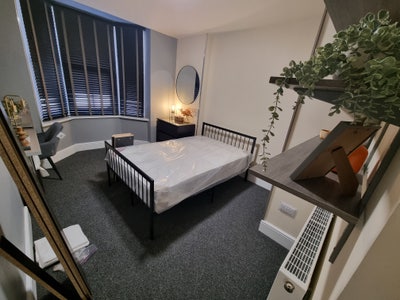 Available Sept 2026 Bills Inc Garden Studio LN1  Main Photo