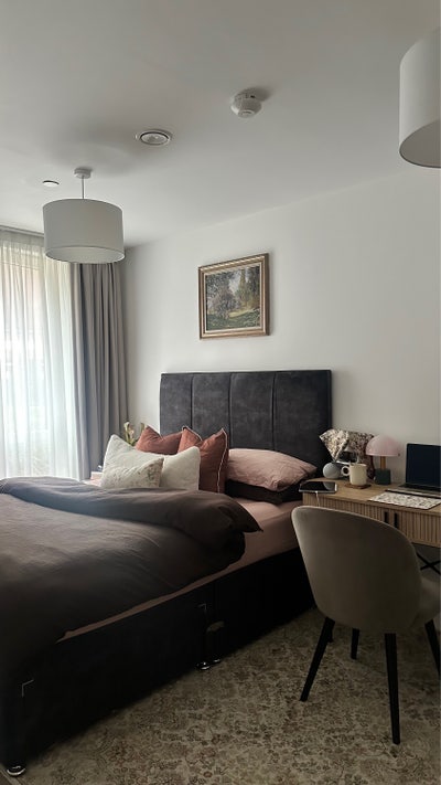Double Room (En Suite) Main Photo