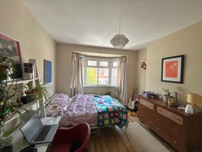 Double Room in Colliers Wood Main Photo