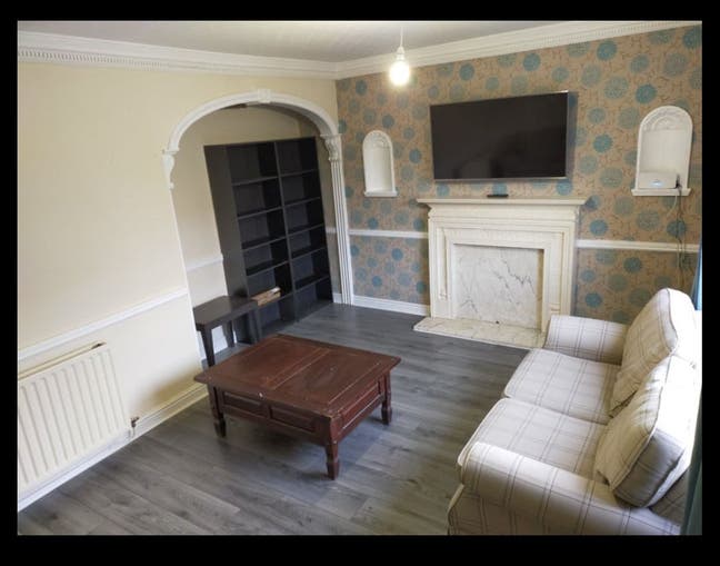 Spacious one bedroom available for rent  Main Photo