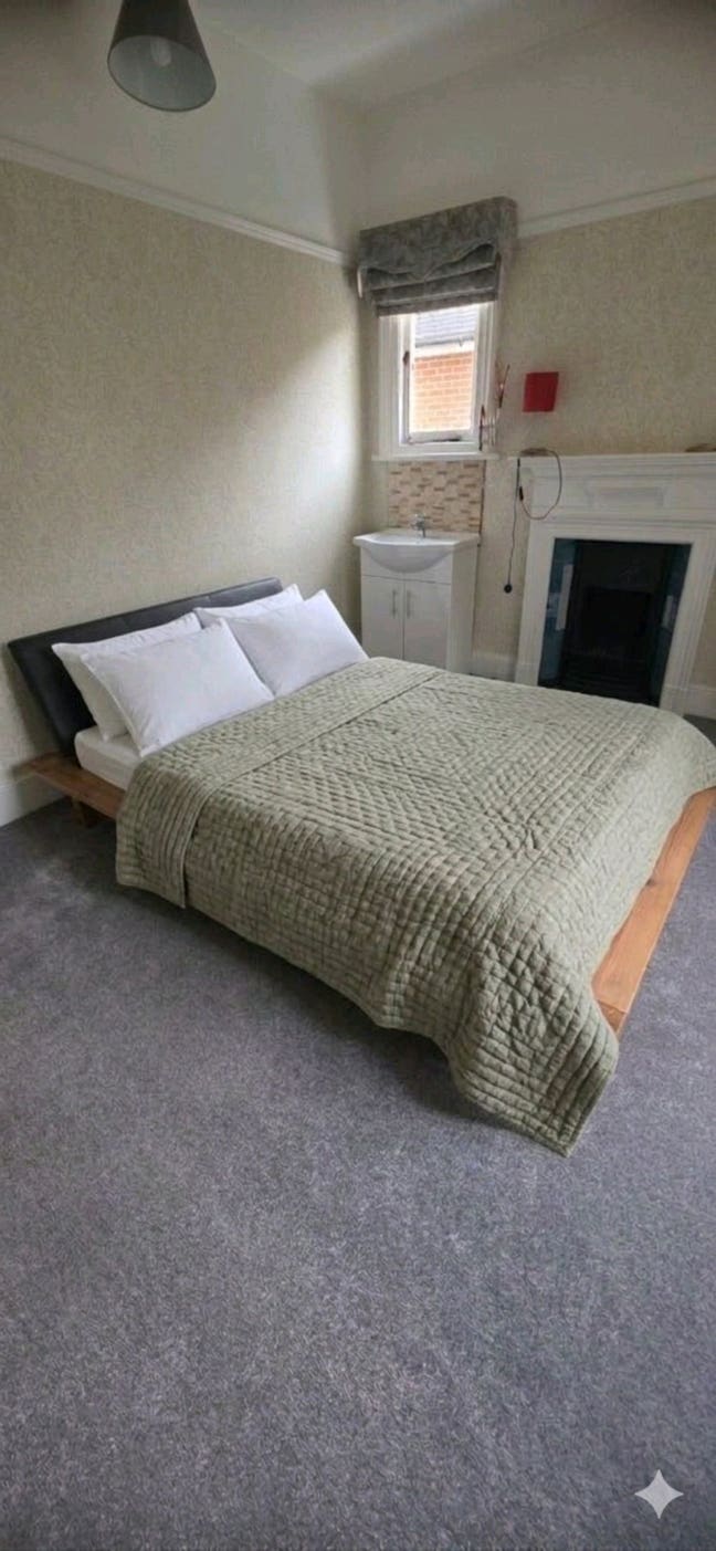 Room in a Shared House, Foxley Lane, CR8 Main Photo
