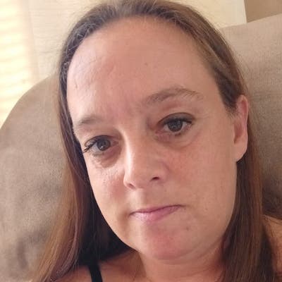 Professional Female seeks a double room Main Photo