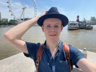 Looking for London Room Main Photo