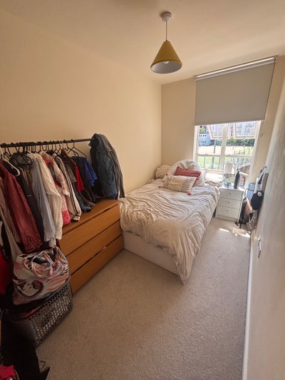 Modern Double Room in Mile End Main Photo